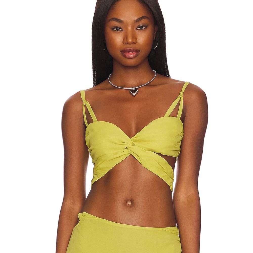SOLD ❌ NWOT 🌴 Danielle Guizio Twisted Butterfly Crop Top